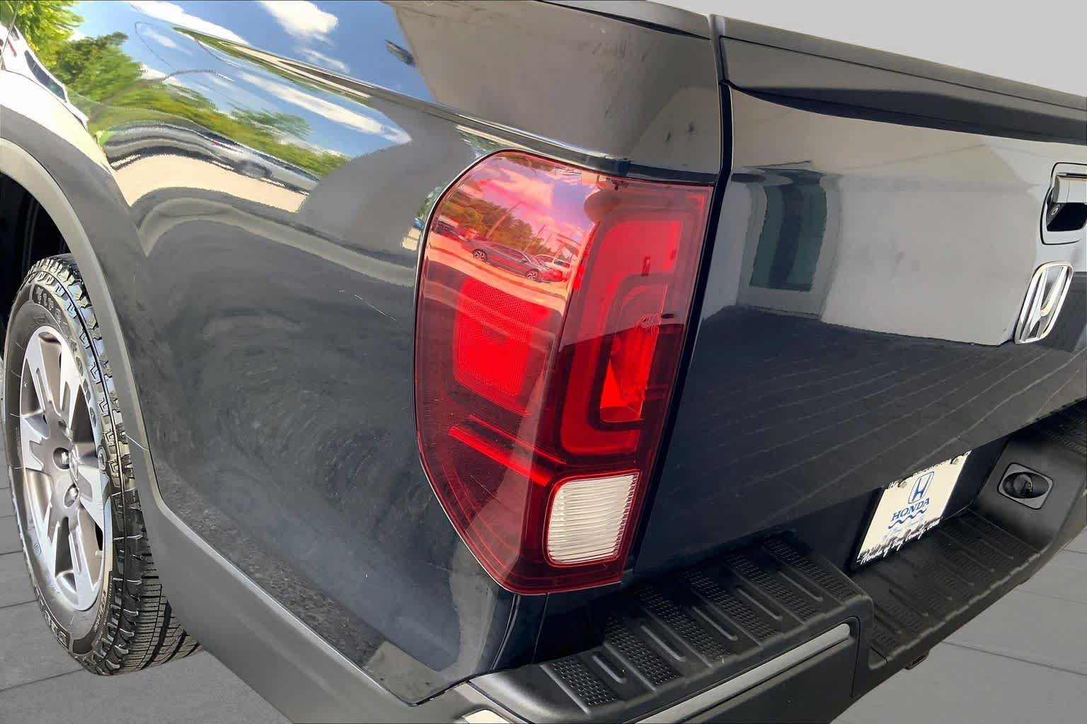 Used 2017 Honda Ridgeline RTL-T image 27