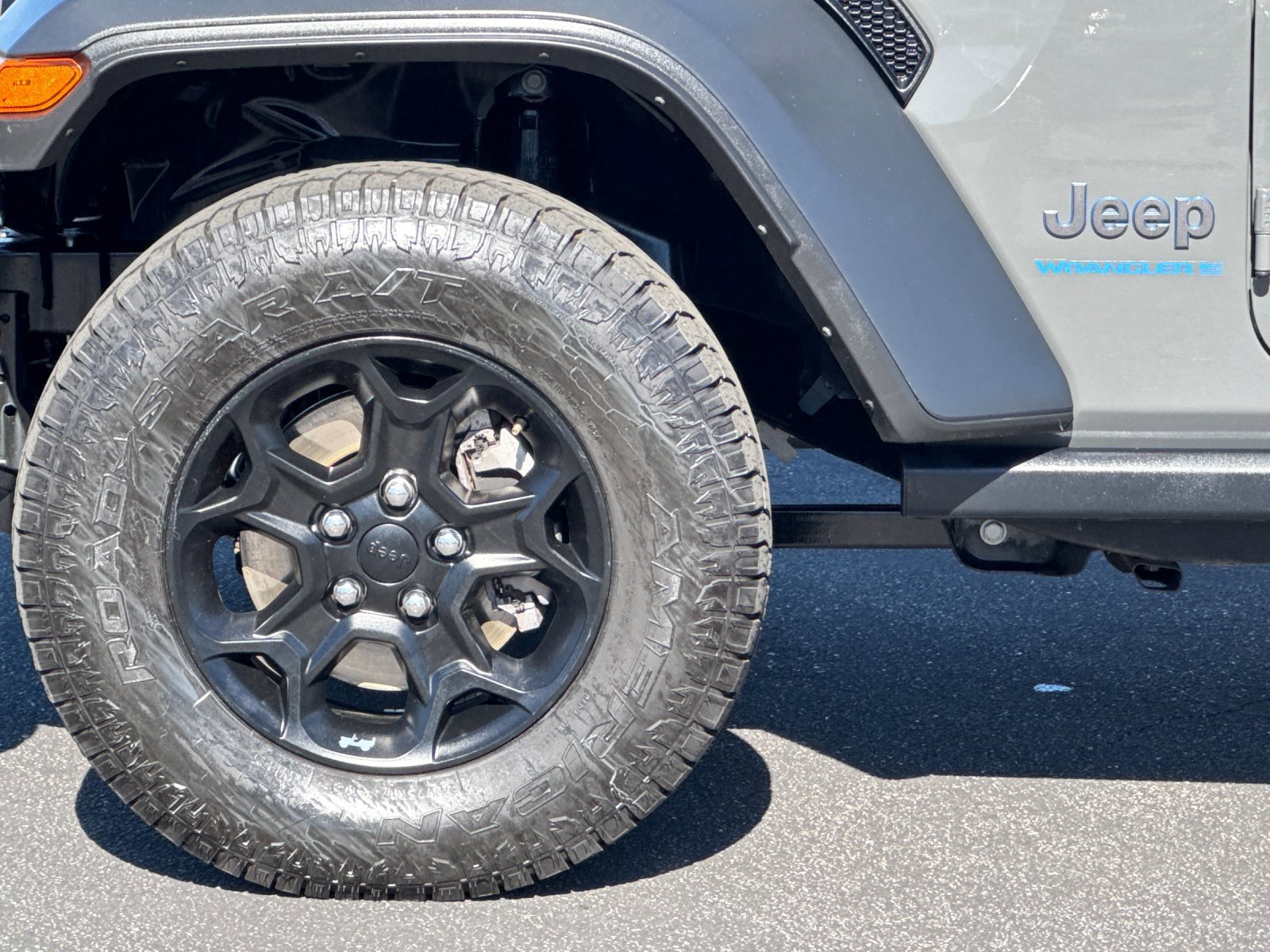 Used 2023 Jeep Wrangler Unlimited image 24