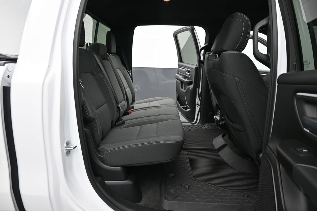 Used 2022 RAM 1500 Big Horn AWD/4WD image 15