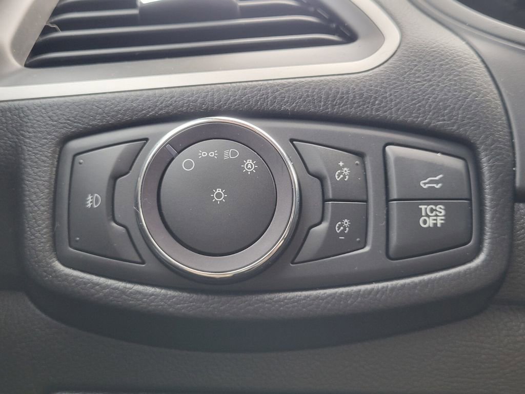 Used 2022 Ford Edge SEL w/ Convenience Package image 20