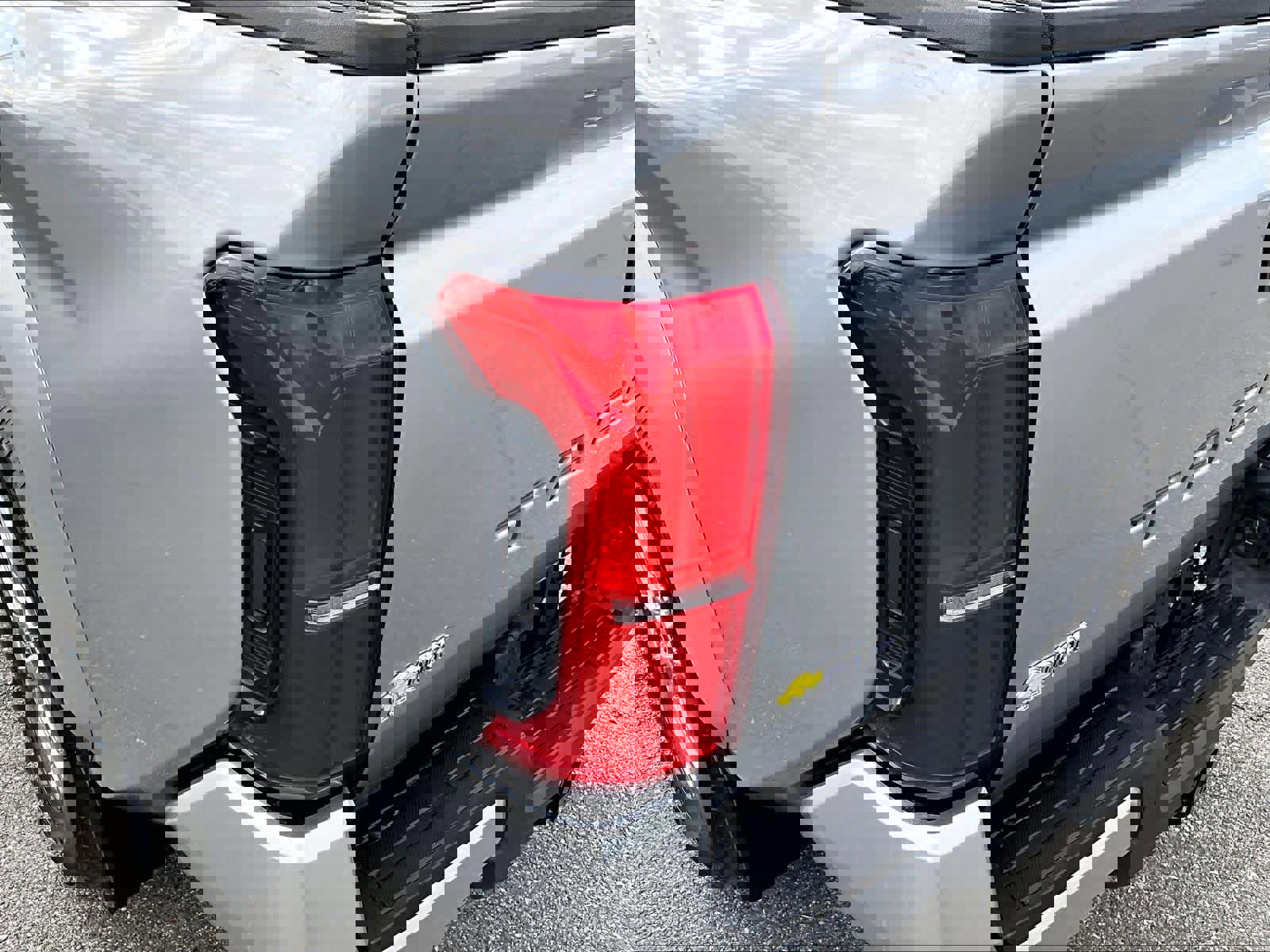 Used 2024 Toyota Tacoma Limited w/ Limited Package (LT) image 35