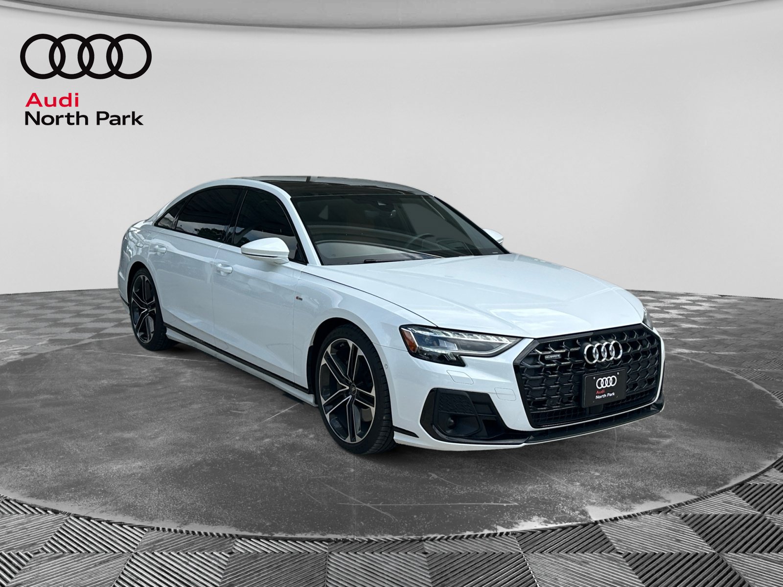 Used 2025 Audi A8 L 3.0T AWD/4WD image 7
