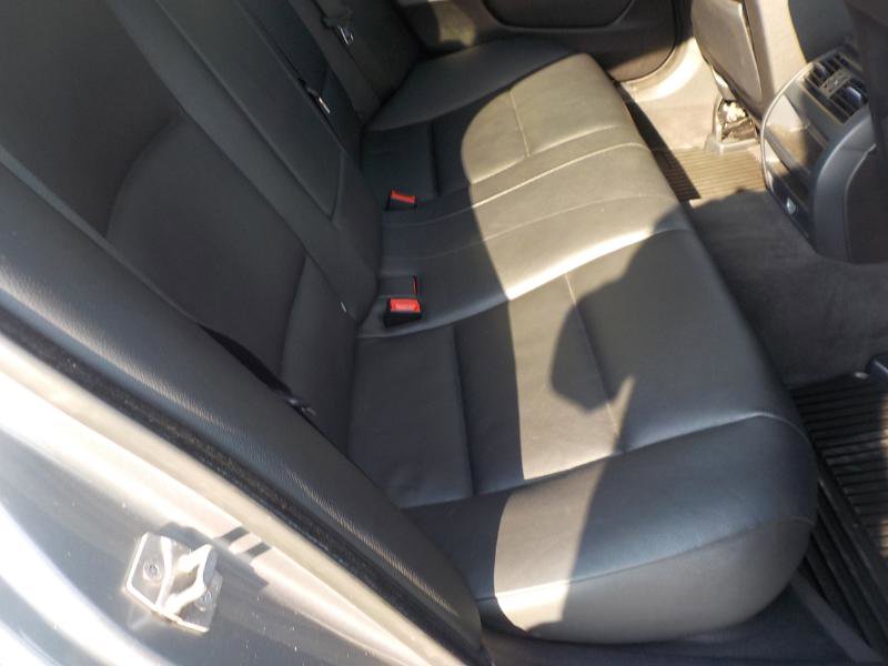 Used 2011 BMW 528i Sedan image 22