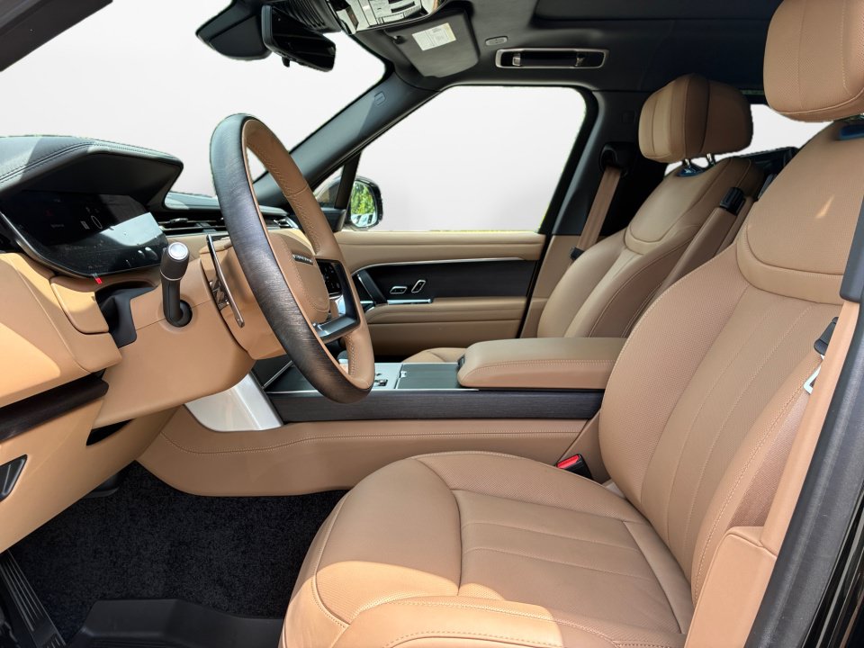New 2026 Land Rover Range Rover Long Wheelbase Autobiography AWD/4WD image 9
