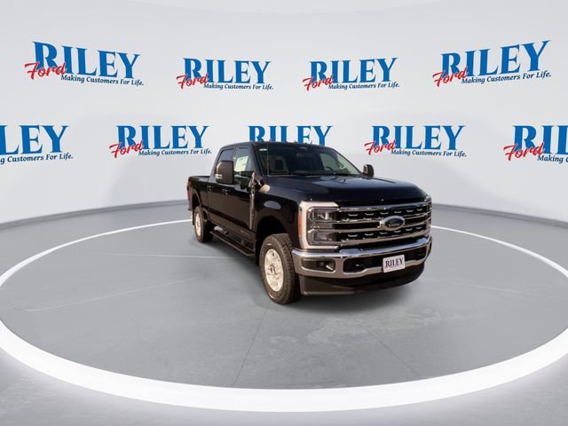 New 2026 Ford F250 XLT w/ XLT Premium Package image 4