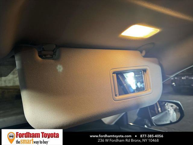 Certified 2025 Toyota Grand Highlander AWD image 31