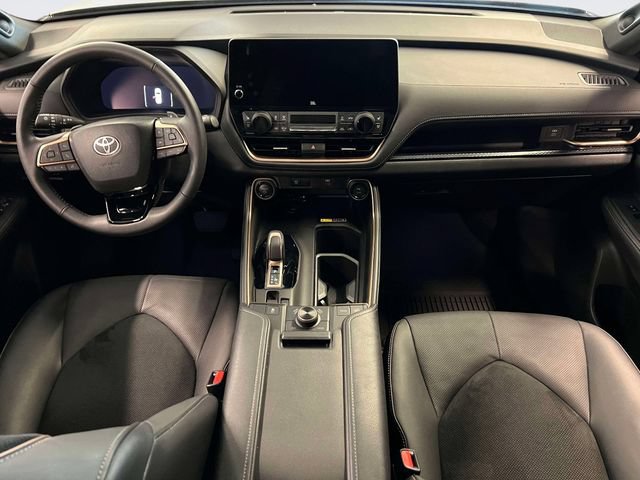Used 2025 Toyota Grand Highlander AWD Hybrid image 13