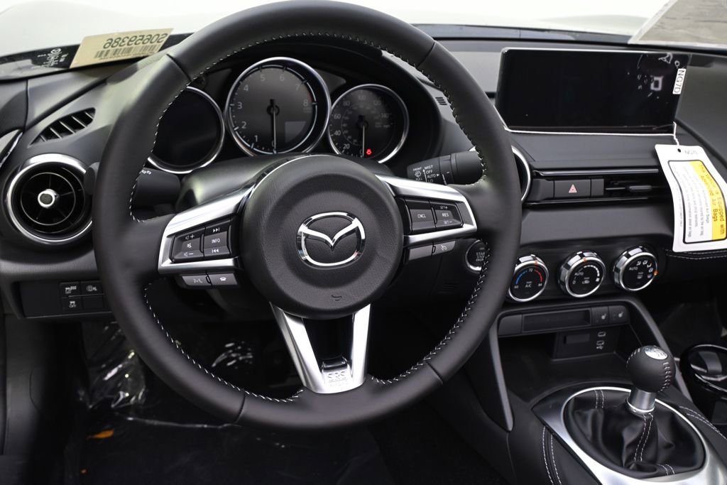 Used 2025 MAZDA MX-5 Miata Grand Touring RWD image 16