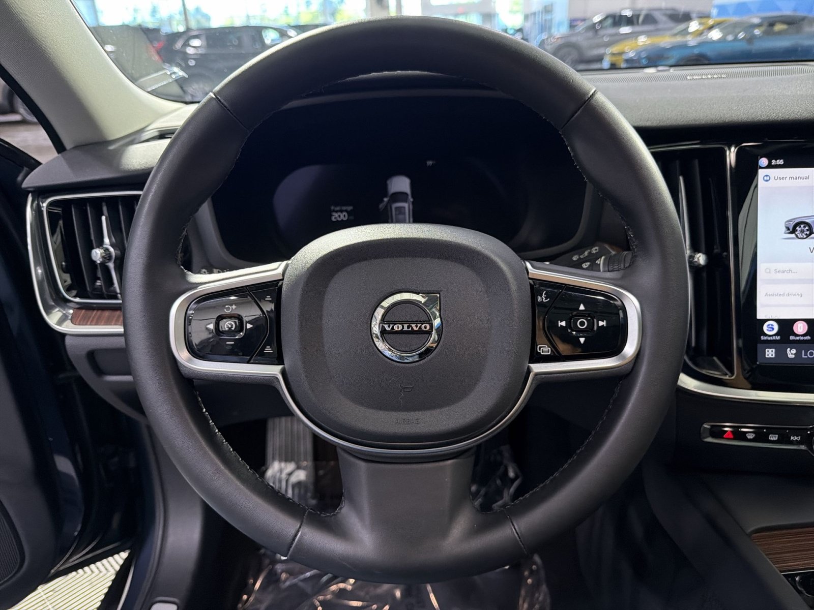 Used 2025 Volvo V60 B5 Cross Country Plus AWD/4WD image 25