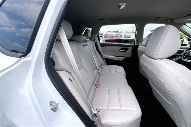 Certified 2024 Nissan Rogue SL AWD/4WD image 22