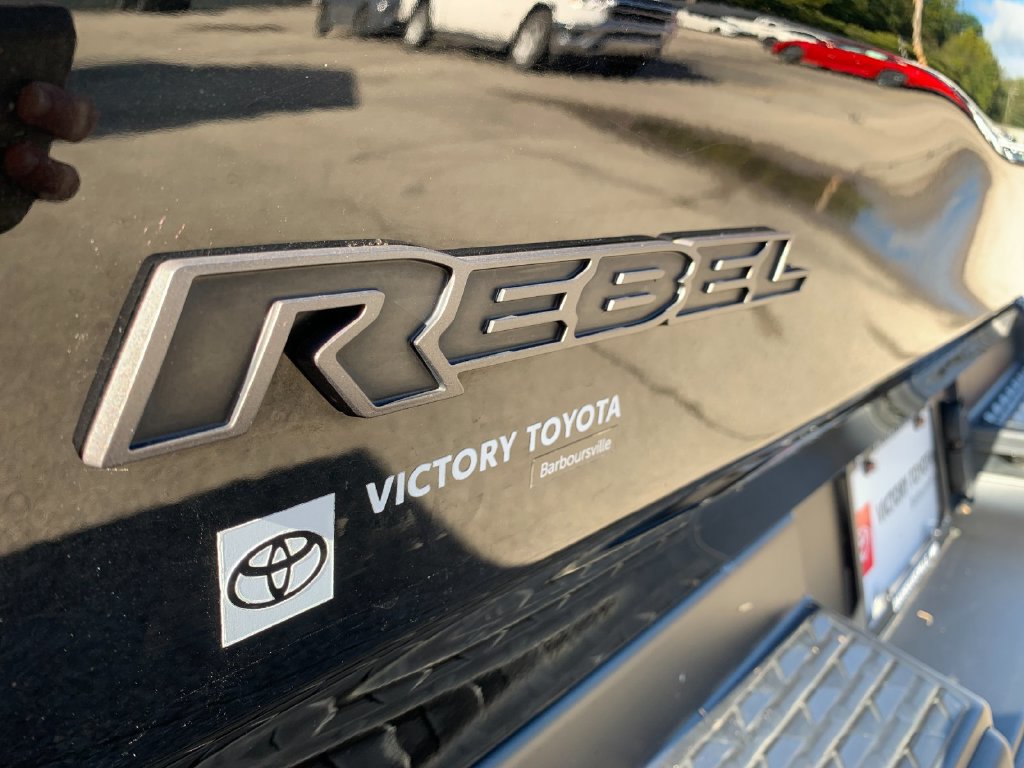 Used 2022 RAM 1500 Rebel AWD/4WD image 37