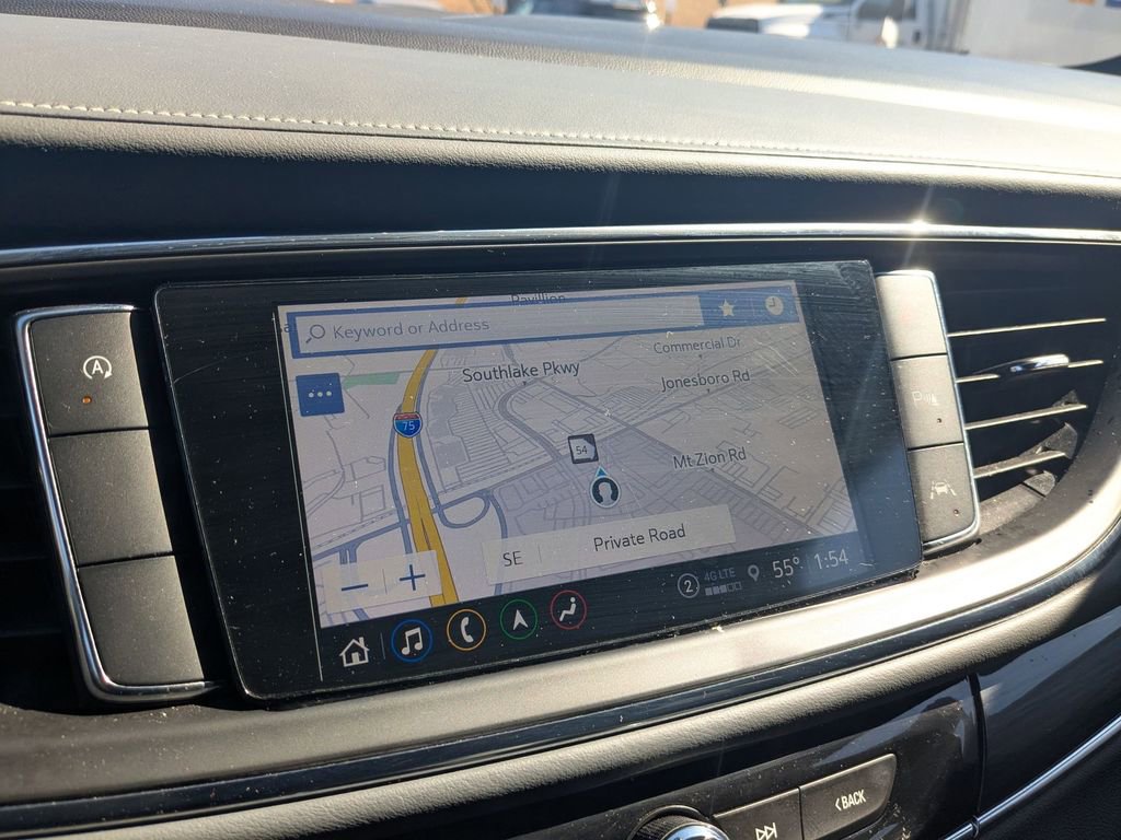 Used 2024 Buick Enclave Premium image 17