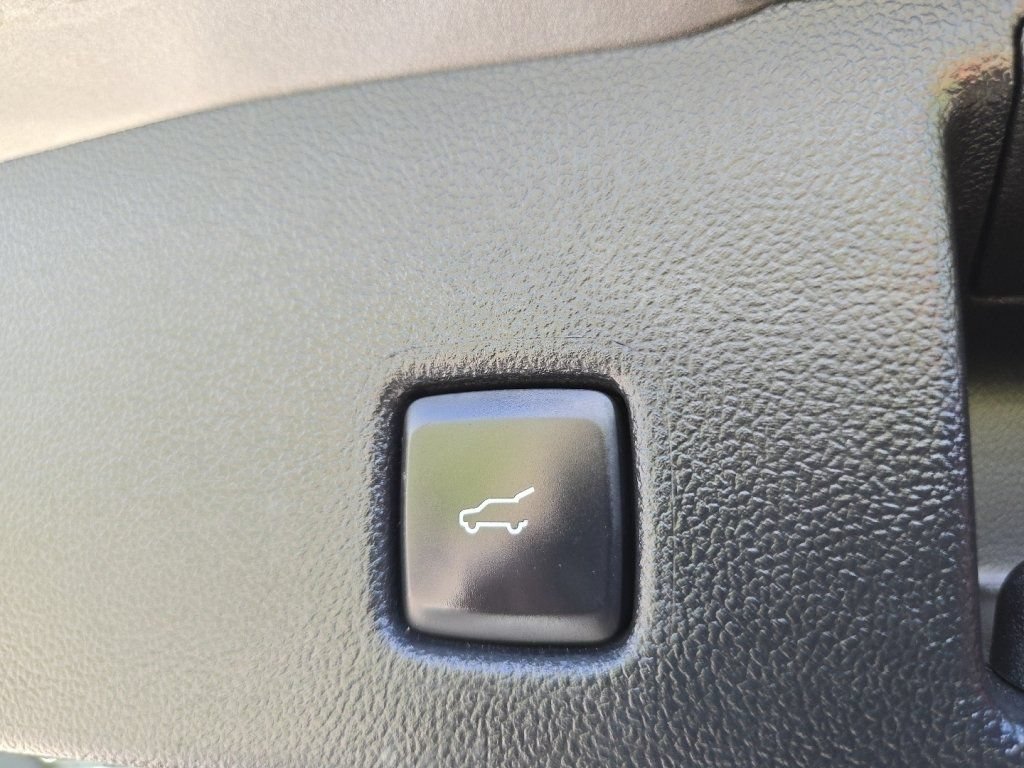 Used 2023 Ford Escape Active w/ Cold Weather Package FWD image 21