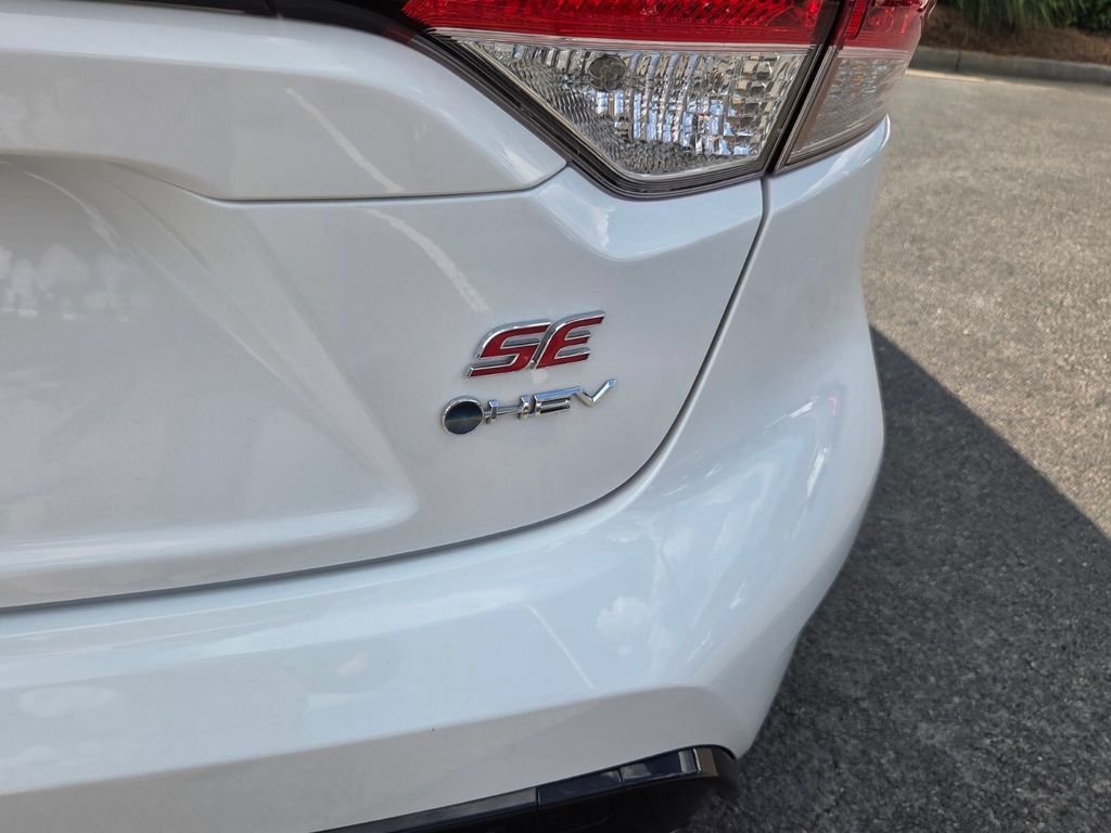 Certified 2025 Toyota Corolla SE FWD image 11