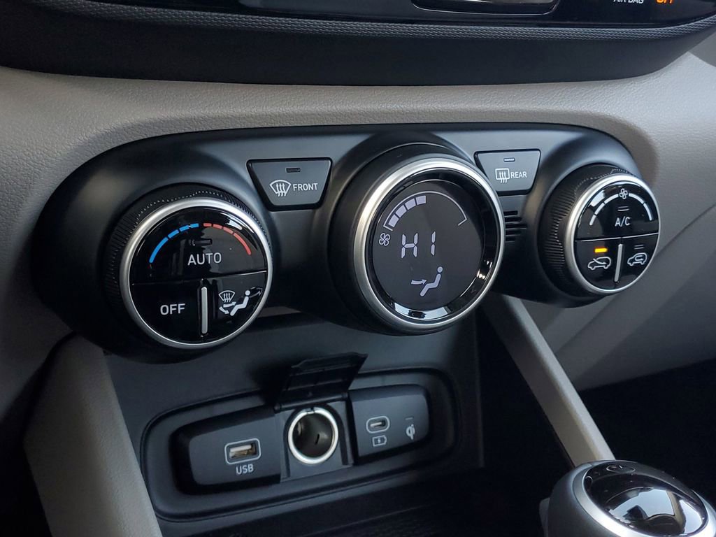 New 2026 Hyundai Venue SEL image 20