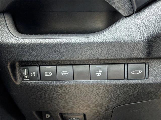 Used 2023 Toyota RAV4 SE w/ Convenience Package image 15