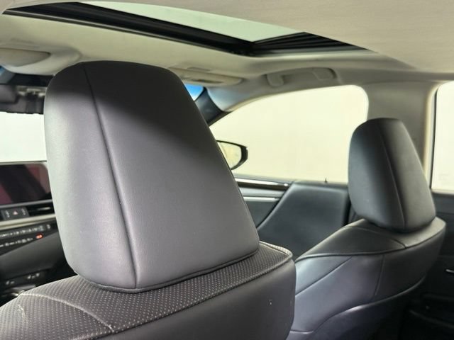 Used 2019 Lexus ES 300h w/ Premium Package FWD image 26