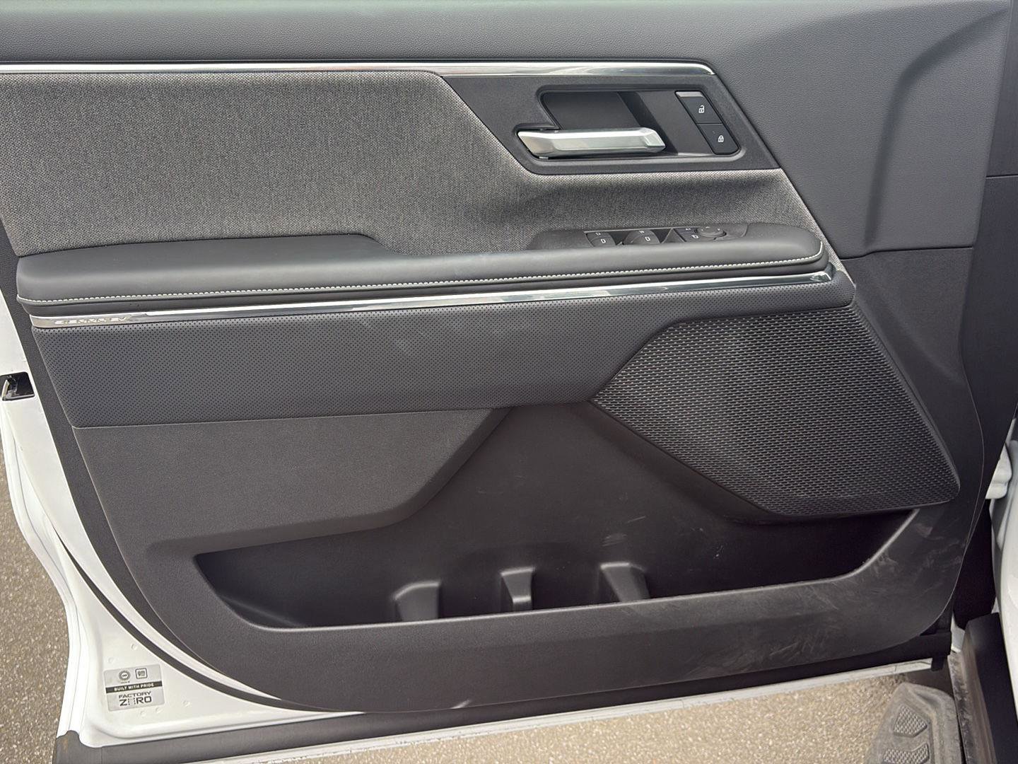 Used 2026 GMC Sierra EV Elevation image 13