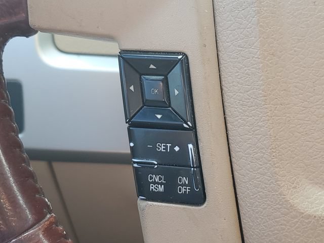 Used 2014 Ford F150 King Ranch w/ King Ranch Luxury Package AWD/4WD image 23