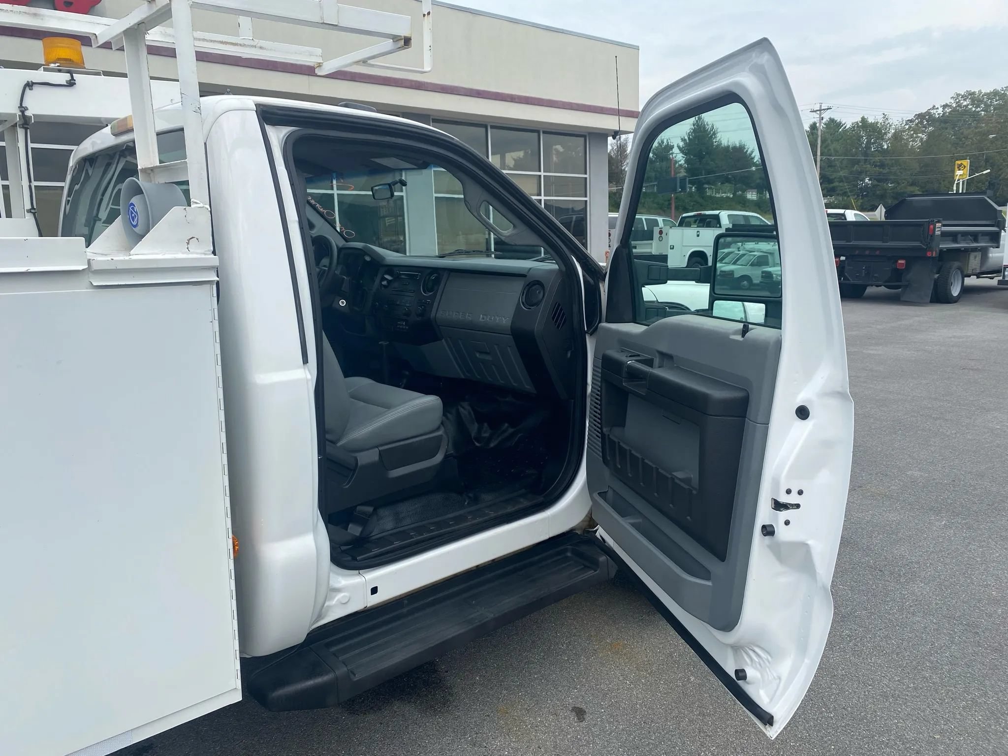 Used 2012 Ford F350 XL w/ PWR Equipment Group AWD/4WD image 22