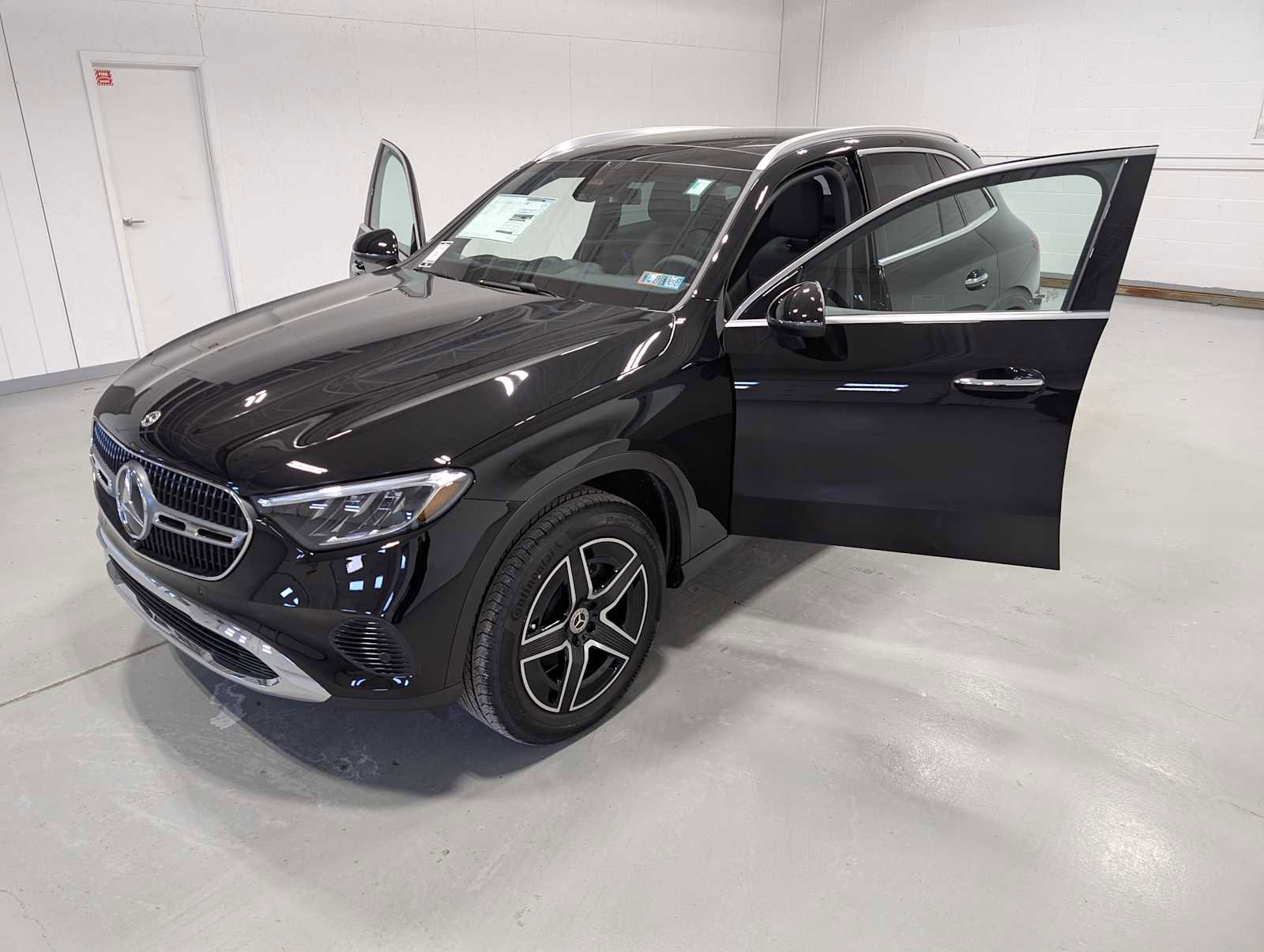 New 2026 Mercedes-Benz GLC 300 4MATIC image 14