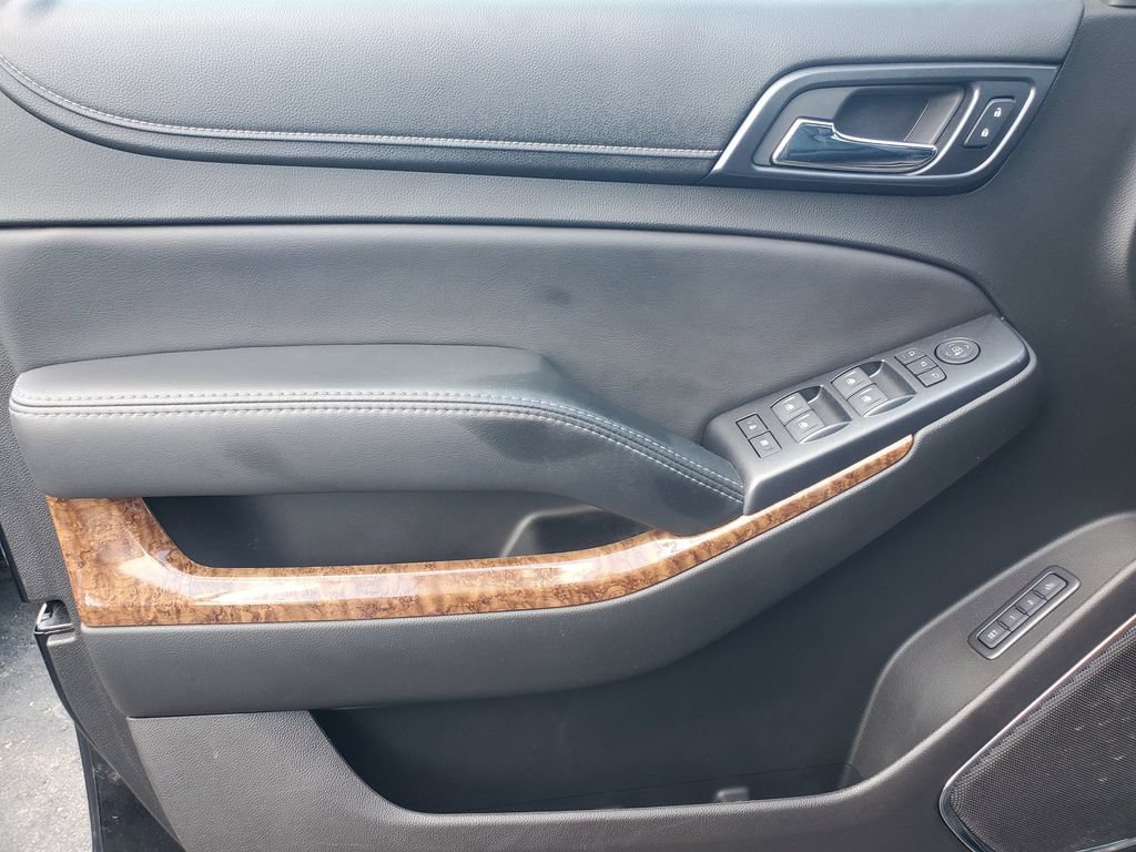 Used 2018 Chevrolet Tahoe Premier AWD/4WD image 26