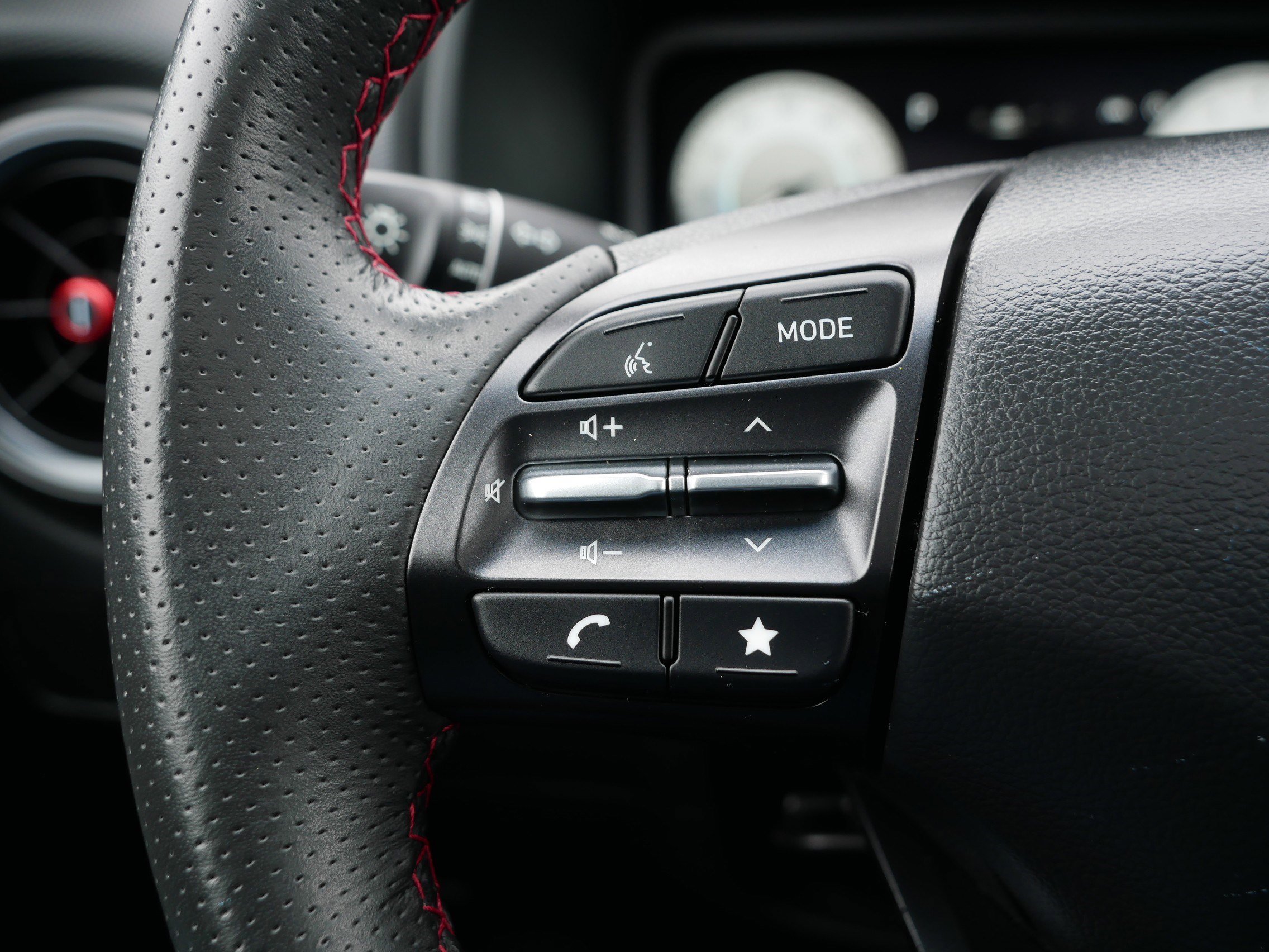 Used 2023 Hyundai Kona N Line image 31