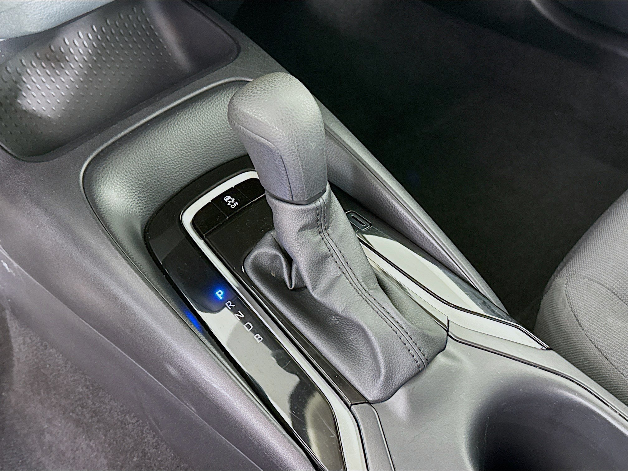 Certified 2026 Toyota Corolla LE FWD image 17