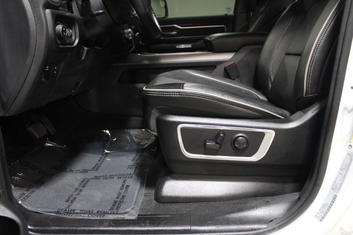 Used 2023 RAM 1500 Laramie AWD/4WD image 16