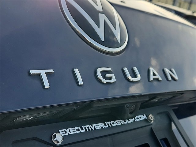 Used 2022 Volkswagen Tiguan SE w/ Panoramic Sunroof Package image 29