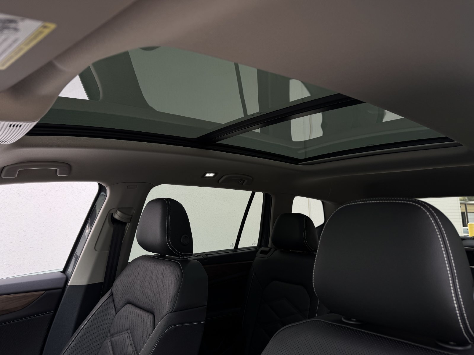 New 2026 Volkswagen Atlas SE FWD image 23
