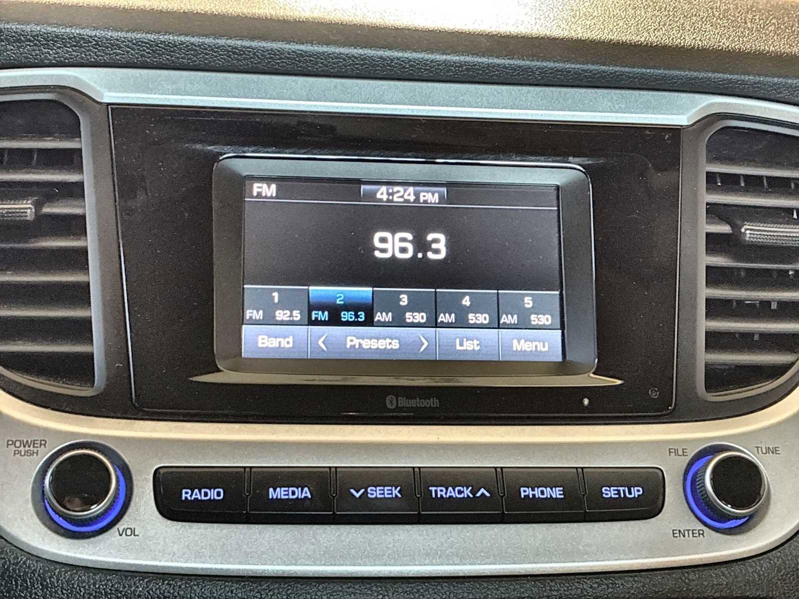 Used 2022 Hyundai Accent SE FWD image 12