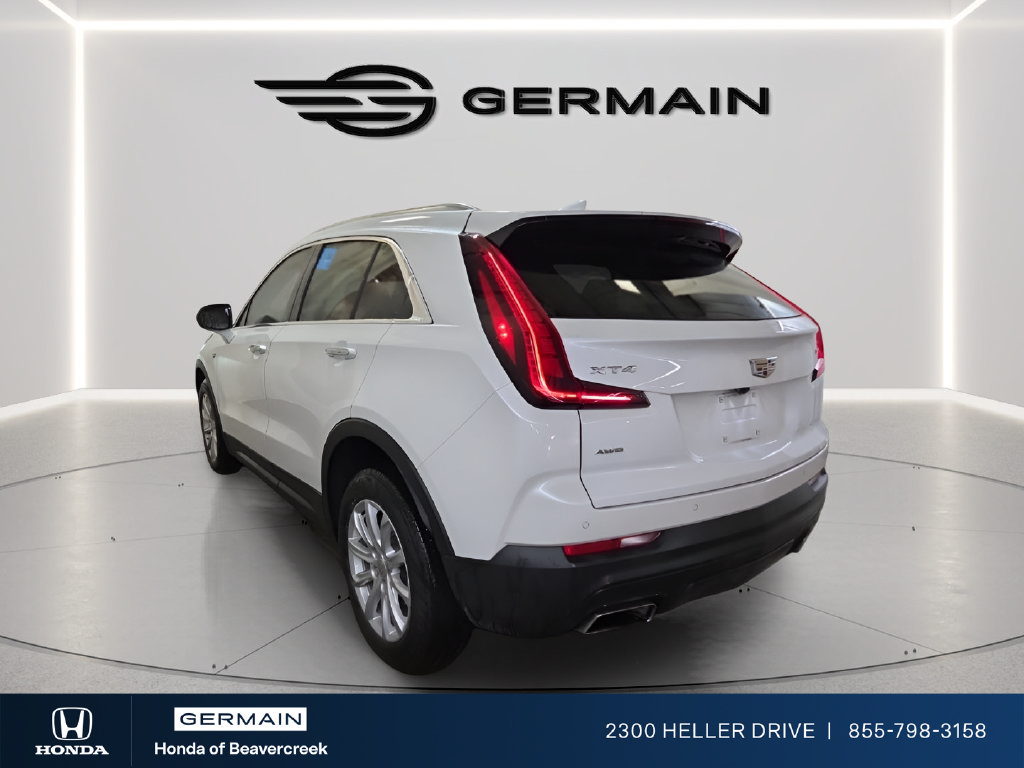 Used 2022 Cadillac XT4 Luxury w/ Cold Weather Package AWD/4WD image 3