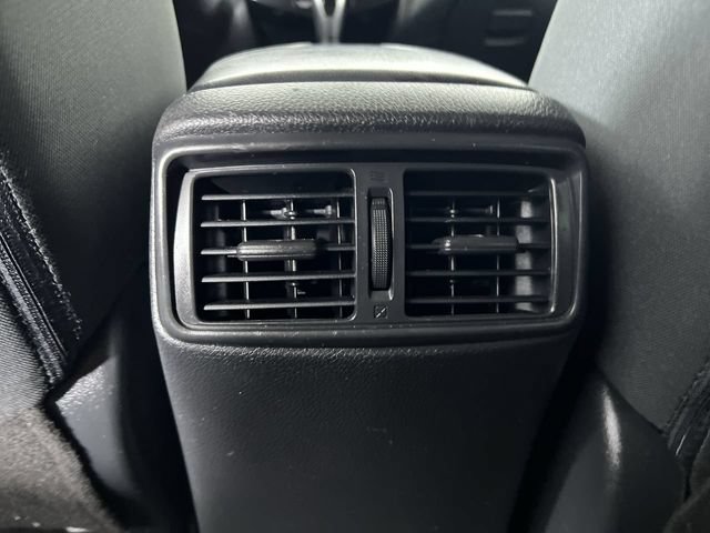 Used 2020 Nissan Rogue SV FWD image 20