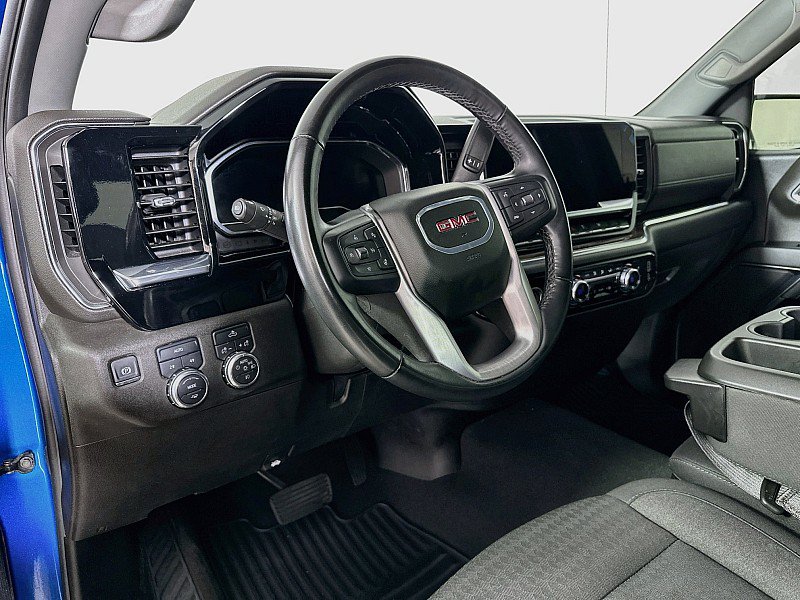 Used 2024 GMC Sierra 1500 Elevation AWD/4WD image 9