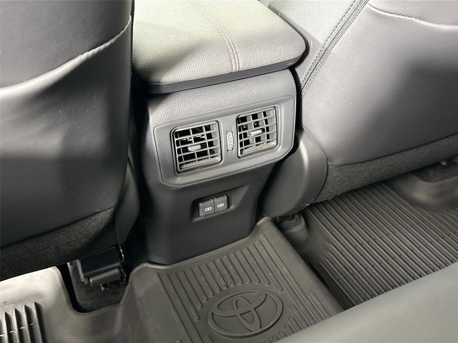 Certified 2025 Toyota RAV4 XSE image 40