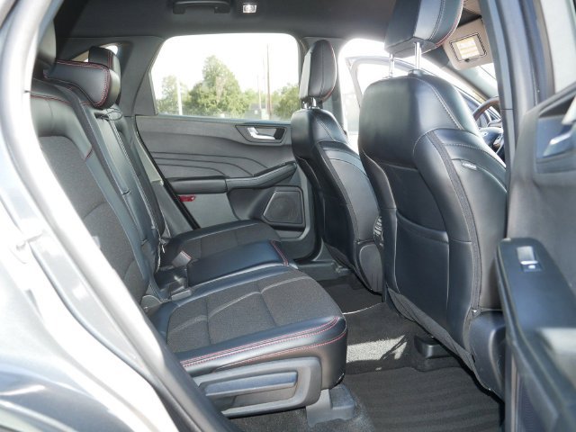 Used 2025 Ford Escape ST-Line Select AWD/4WD image 19