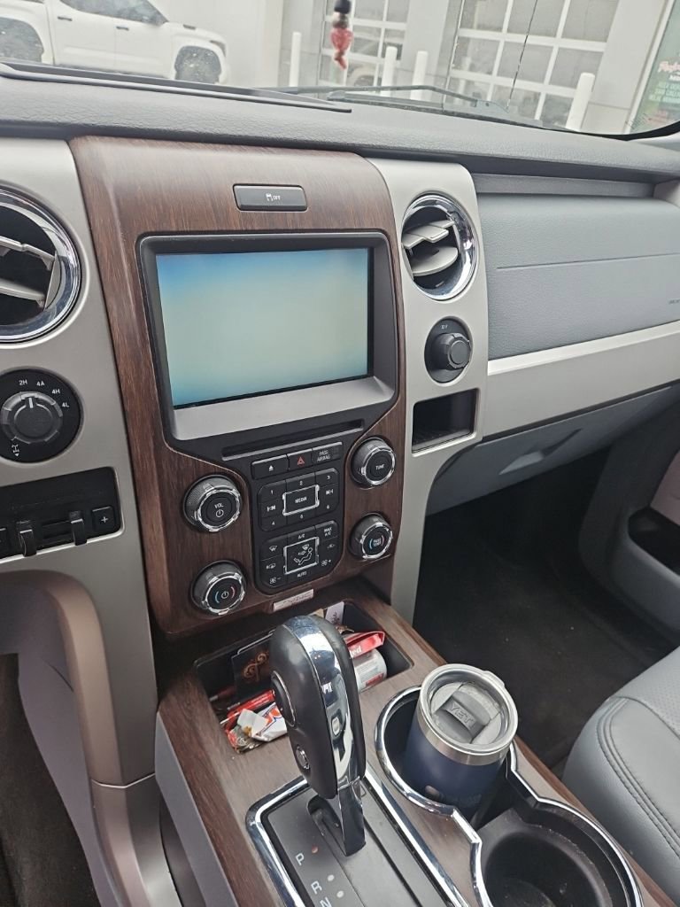 Used 2014 Ford F150 Lariat w/ Lariat Chrome Package AWD/4WD image 11