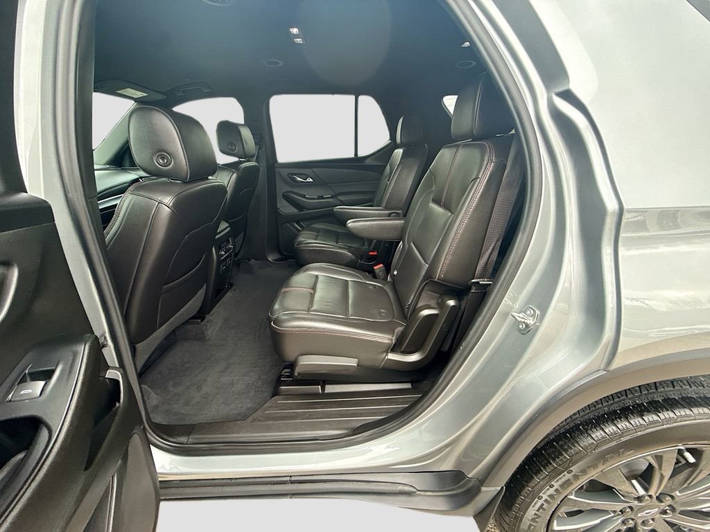 Used 2023 Chevrolet Traverse RS image 25