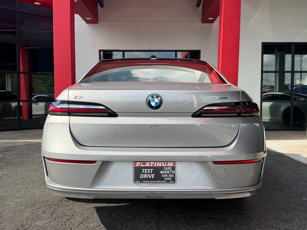 Used 2023 BMW i7 xDrive60 AWD/4WD image 7
