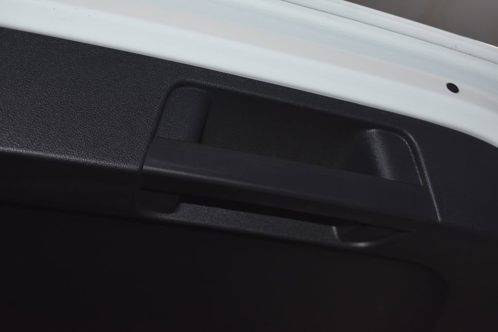 Certified 2023 Volkswagen Taos SE image 27