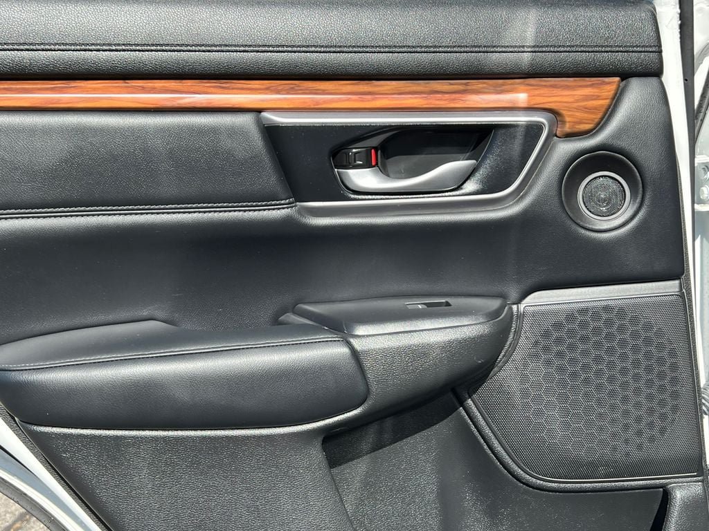 Used 2021 Honda CR-V Touring image 38