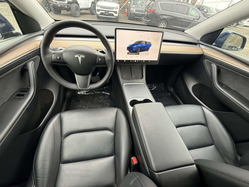 Used 2023 Tesla Model Y Long Range image 15