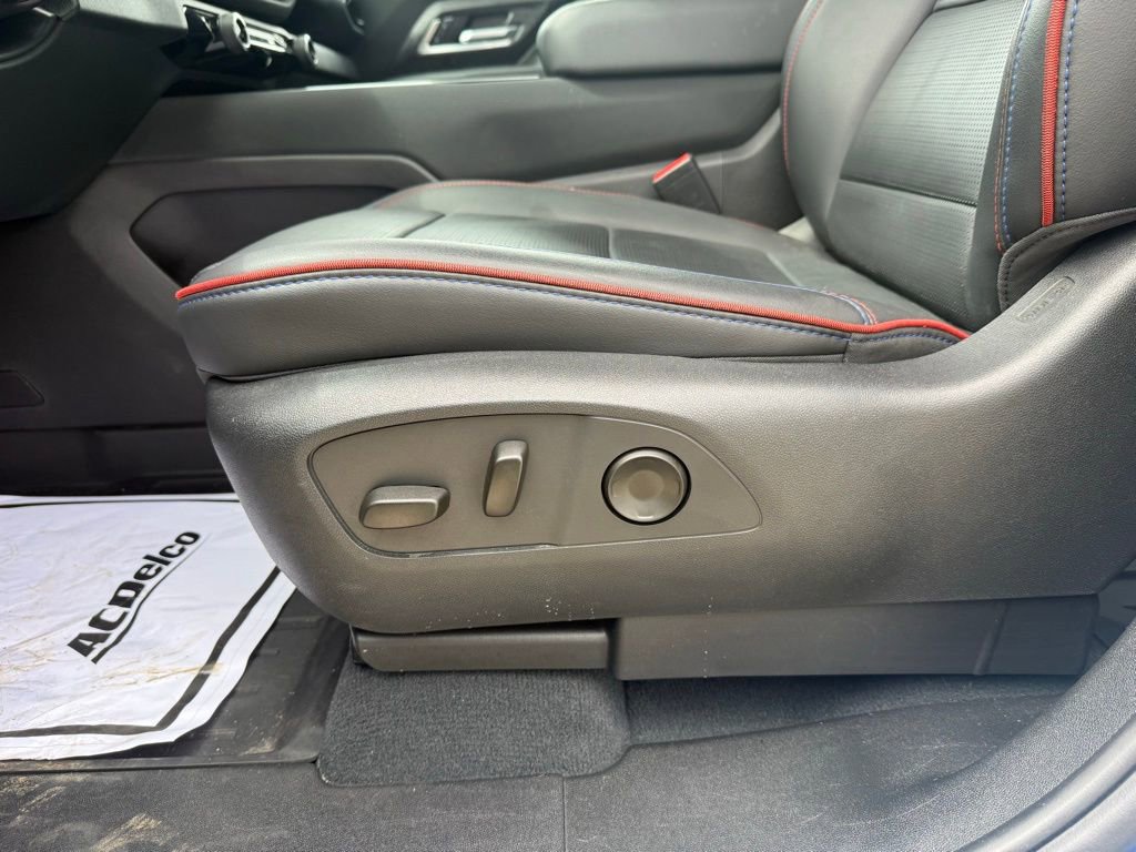 Used 2025 Chevrolet Silverado EV RST image 30