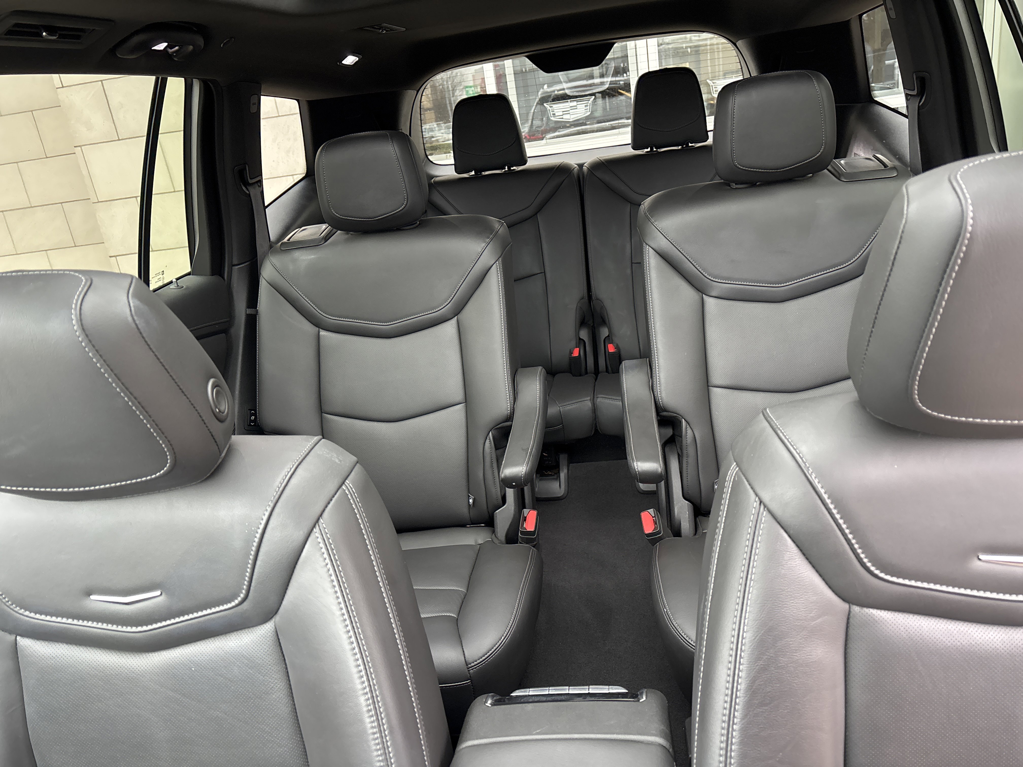 Used 2025 Cadillac XT6 Premium Luxury image 32