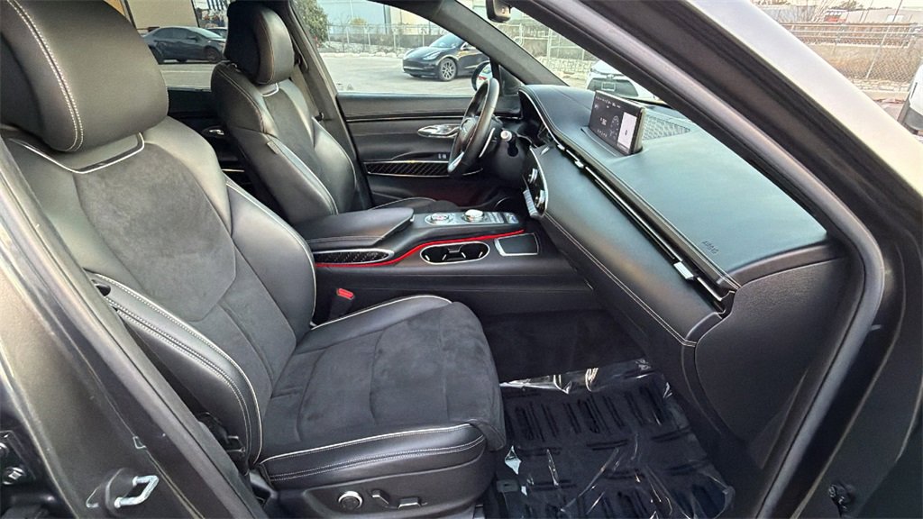 Used 2022 Genesis GV70 3.5T Sport w/ Sport Prestige Package image 49