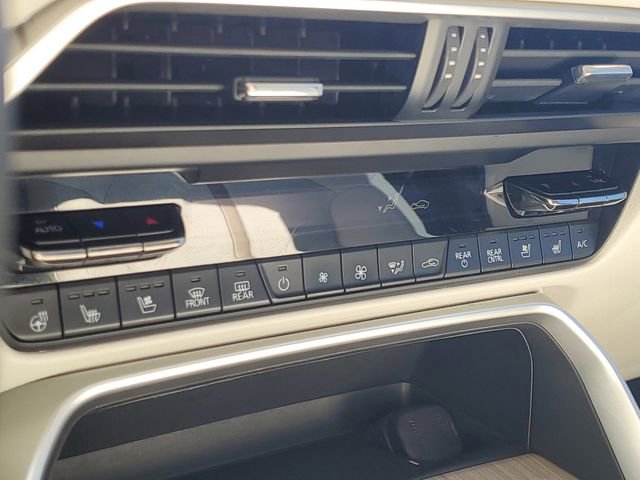 Certified 2024 MAZDA CX-90 Plug-In Hybrid w/ Premium Plus image 28