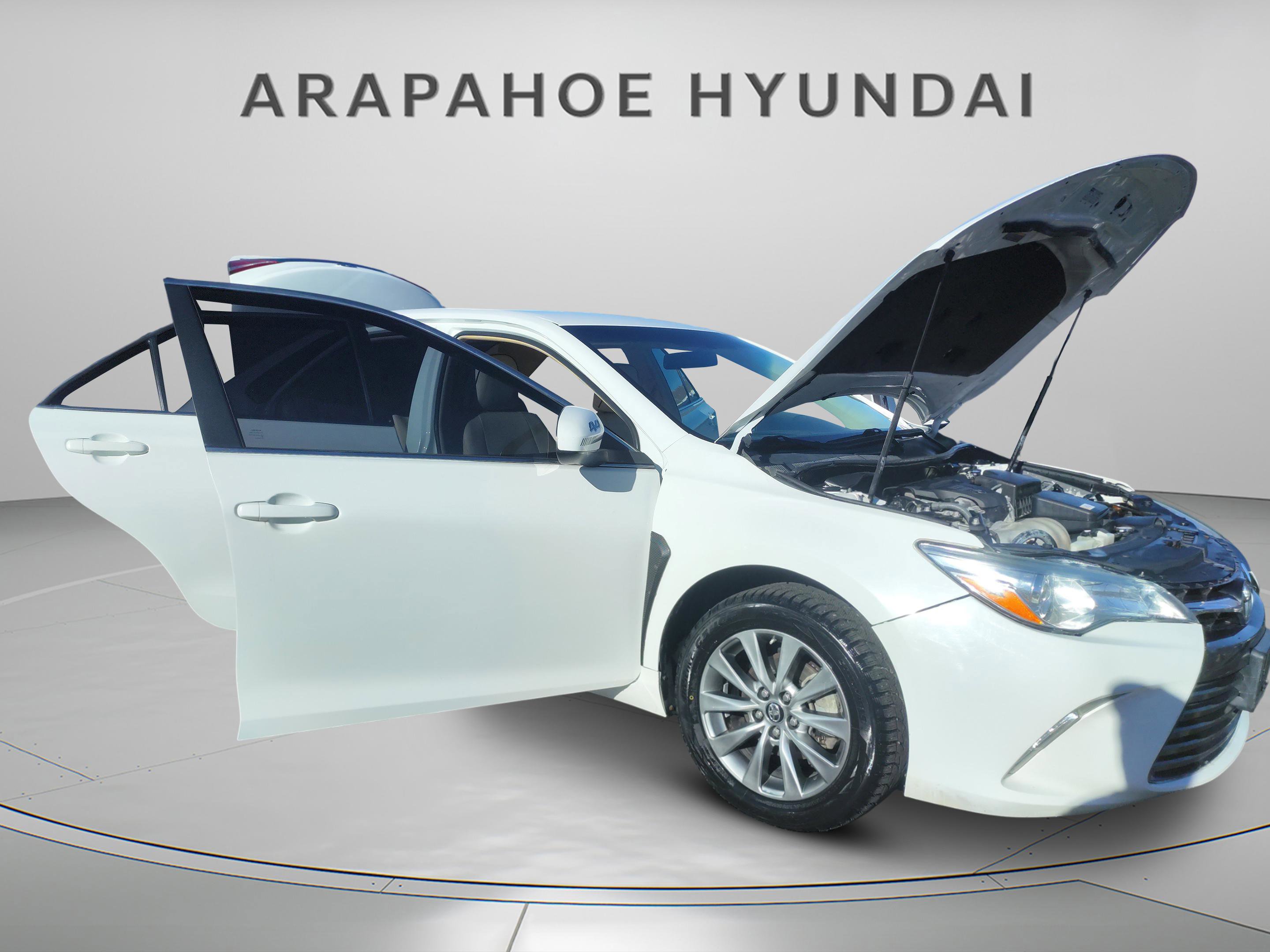 Used 2017 Toyota Camry XLE image 5