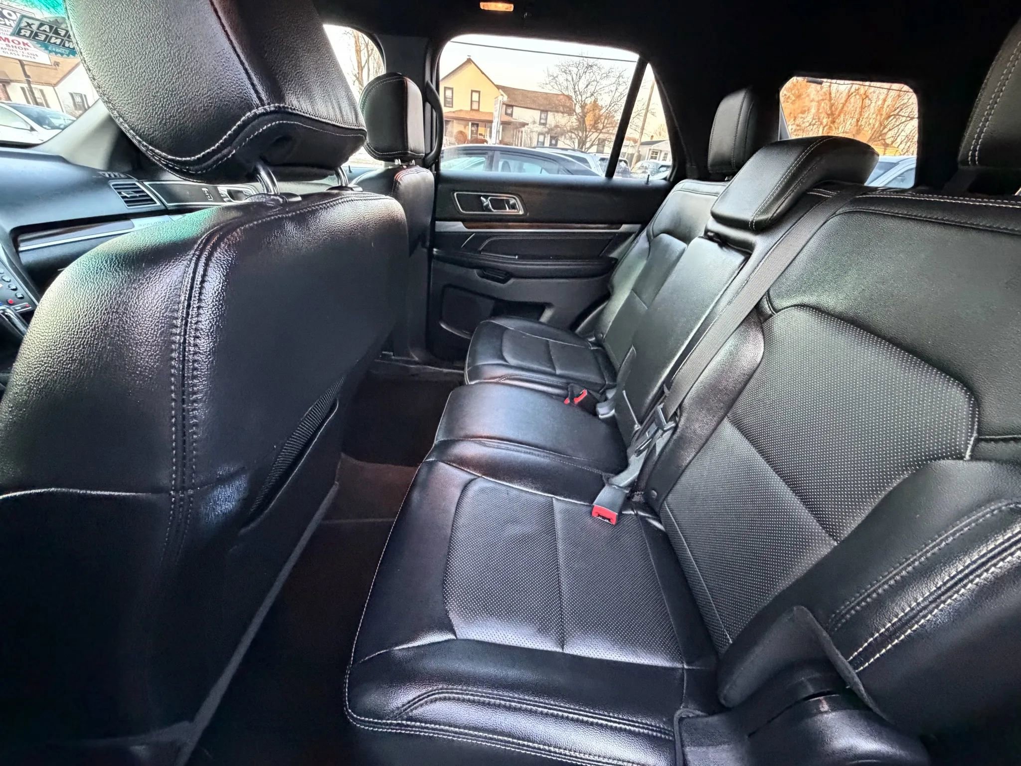 Used 2016 Ford Explorer Limited image 15