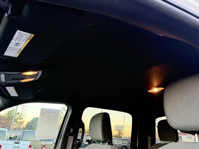 Used 2022 RAM 2500 Big Horn w/ Cold Weather Group image 25